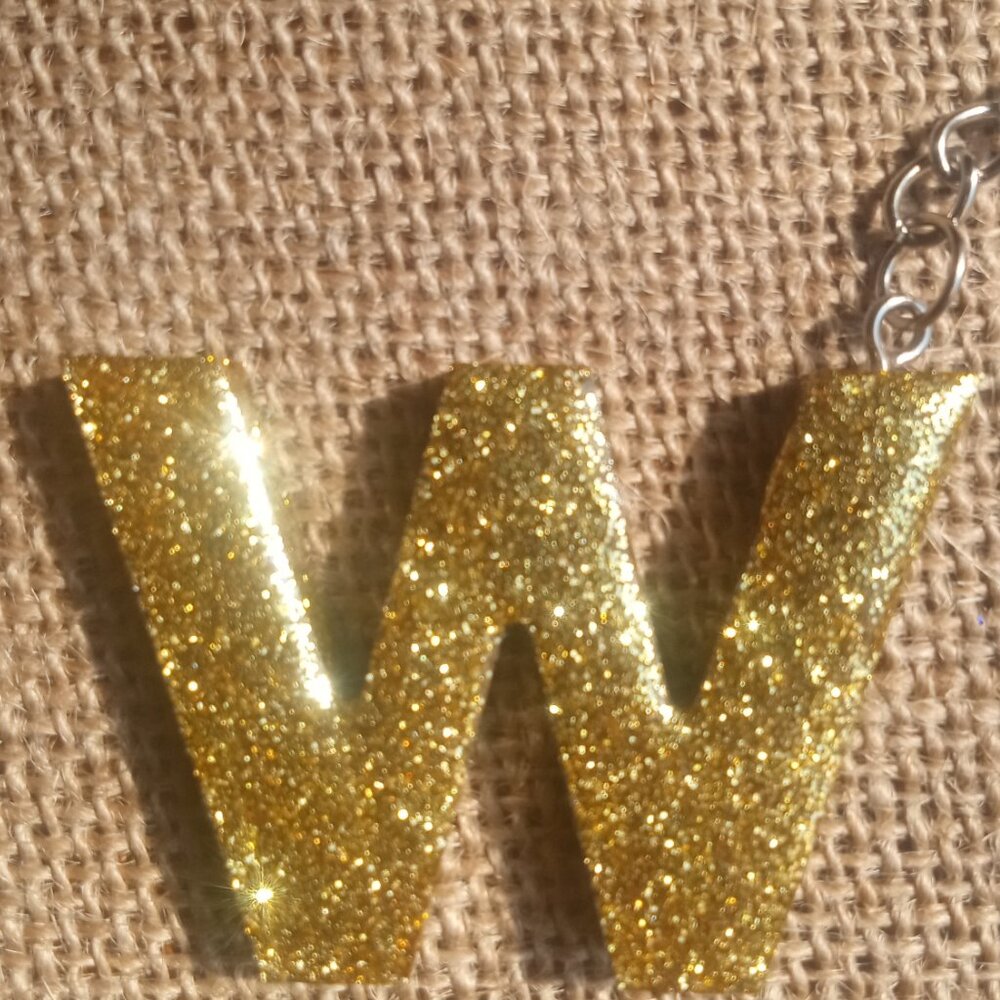 Letter Keychain - Picture 2 of 3